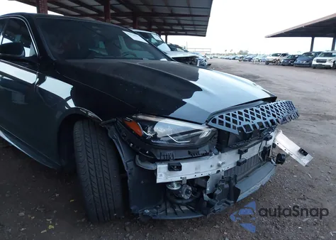 2024 Mercedes-Benz C 300 z USA, uszkodzony, nr VIN W1KAF4GB7RR235978